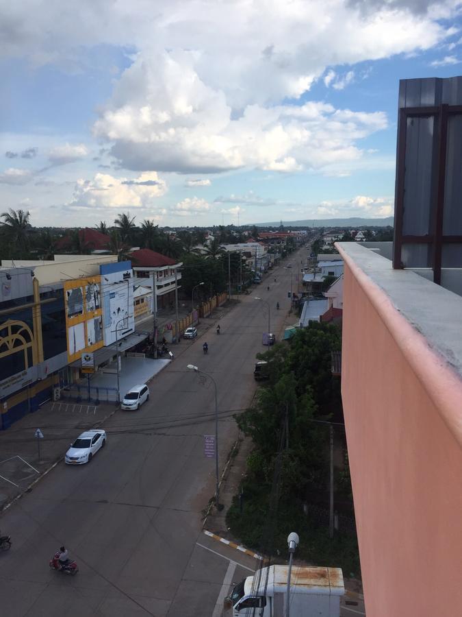 Aura Residence Саванакет Екстериор снимка